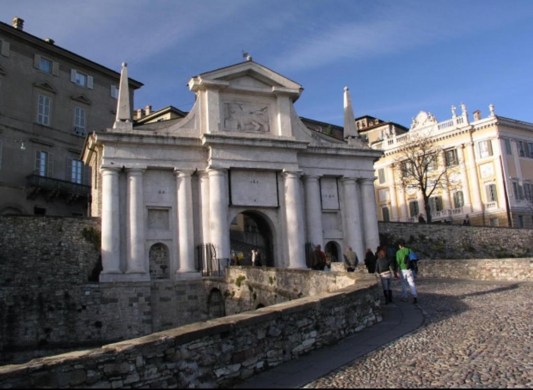 B&B Sotto Le Mura Bergamo Eksteriør bilde